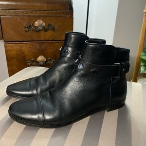 HOUSE OF HARLOW flat ankle boots 8.5